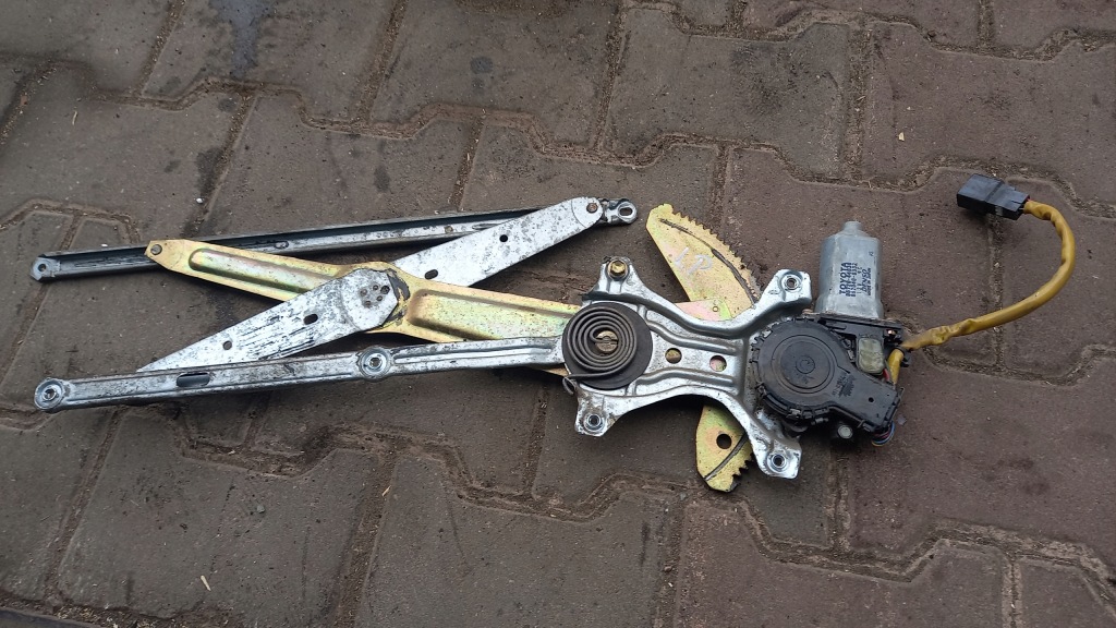 фото №1, Pod.szyby лівий перед toyota previa 01r