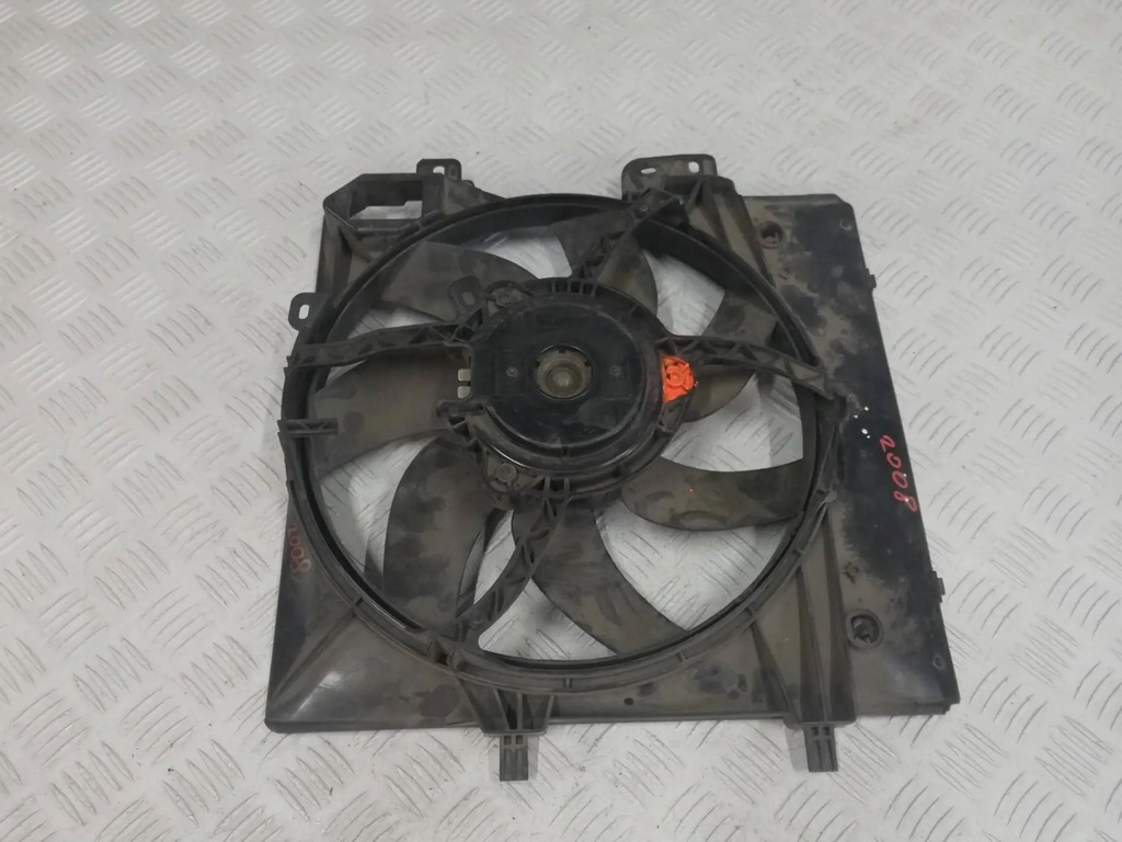 фото №1, Peugeot 208 i 2008 вентилятор радиатора