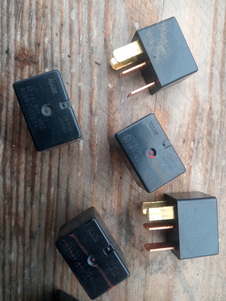 фото №1, Toyota реле 90987-02024