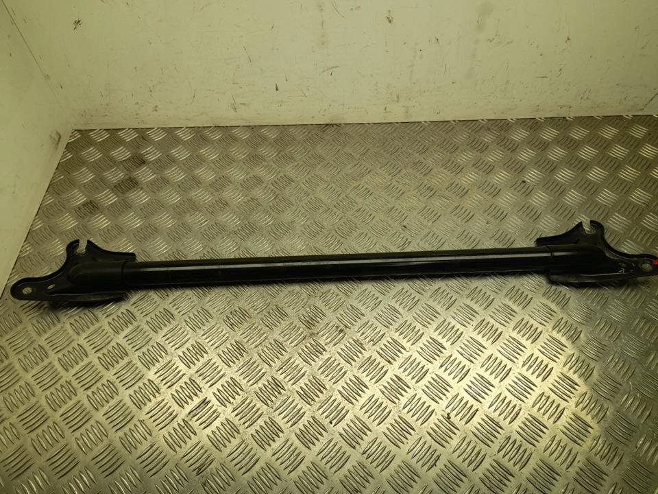 Купить Кронштейн двигателя polestar 4 2025 8889485424