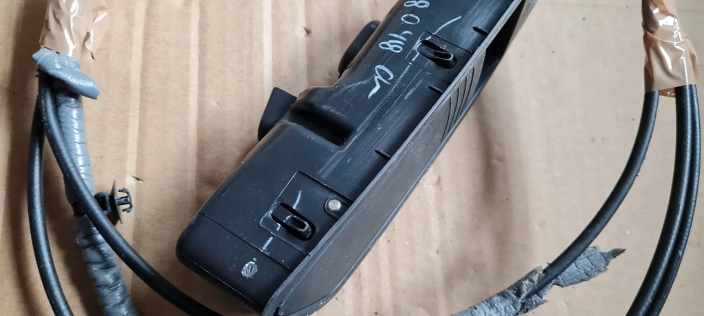 фото №10, Sq5 q5 80a кнопка трос відкривання сидіння правий задня 80a880c22