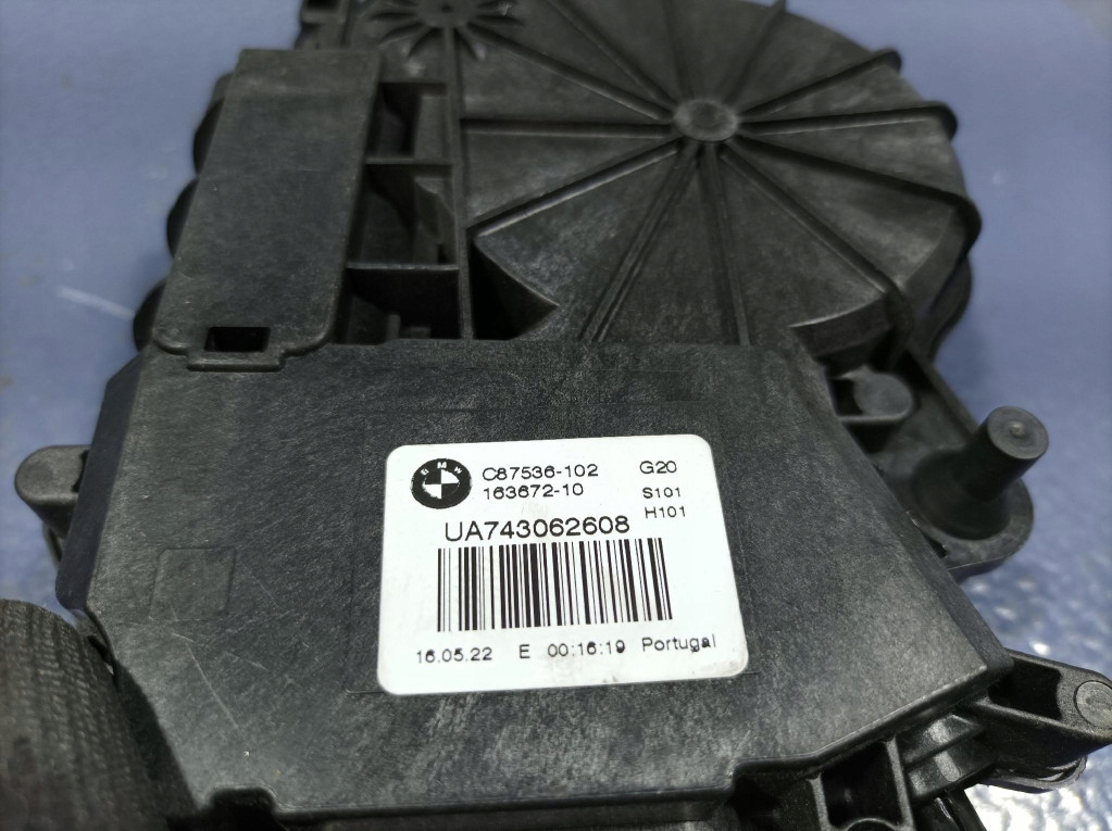 фото №7, Bmw 4 g26 замок доводчик кришки багажника задня 9463391