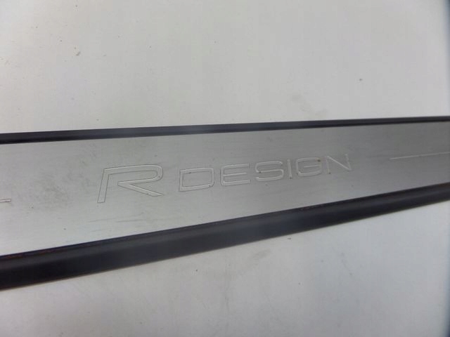 фото №2, Volvo xc40 r-design молдинг поріг 31484196