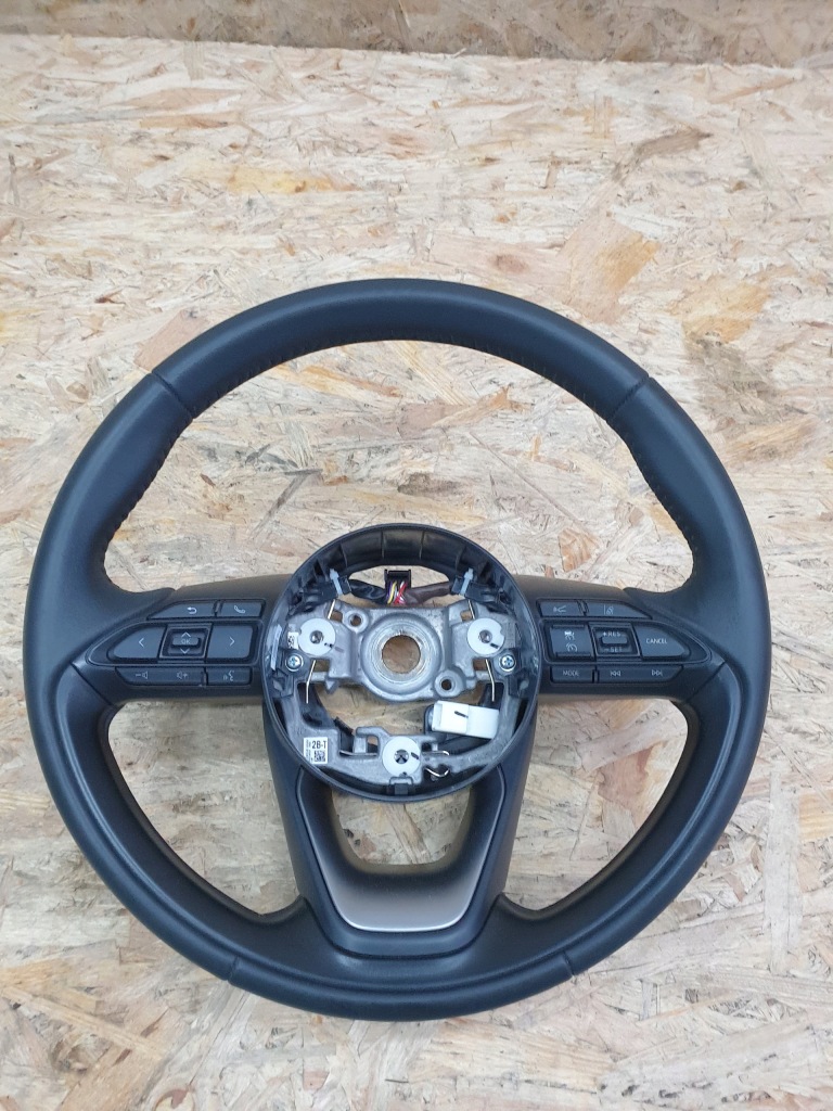 фото №1, Toyota yaris iv cross повітропровід мультифункція