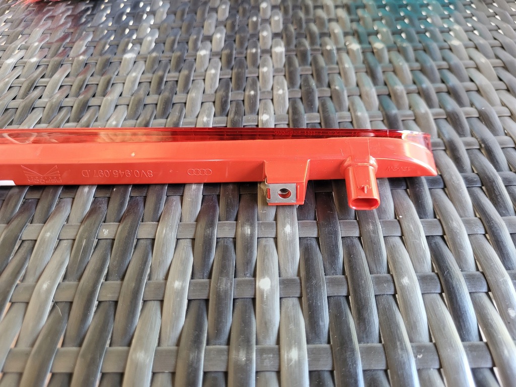 фото №10, Свет стоп третий audi q3 f3 8v0945097d