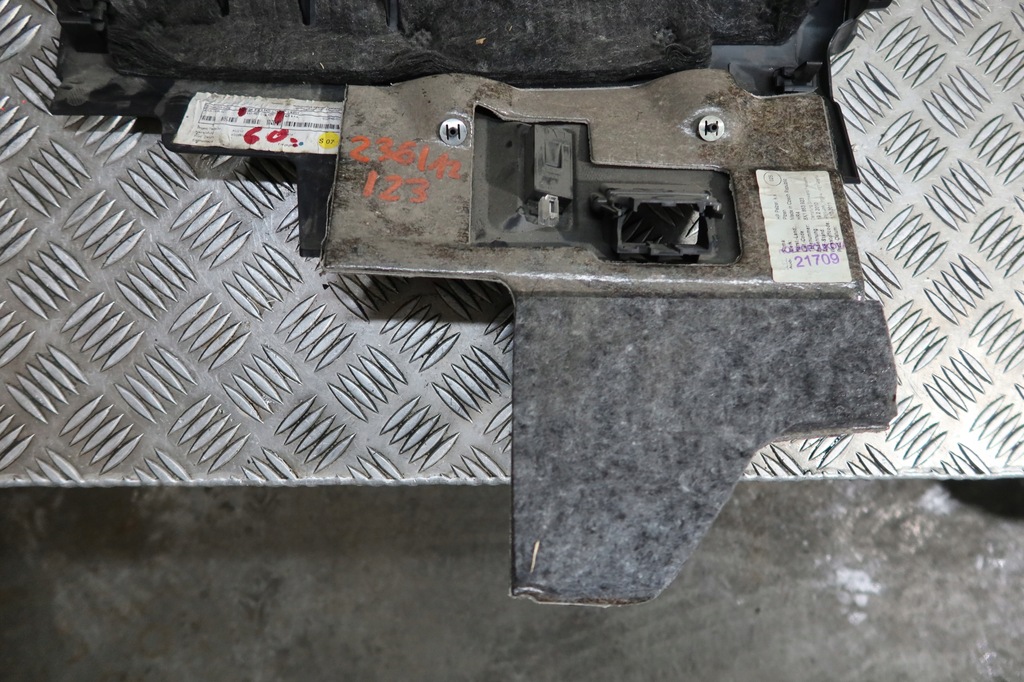 фото №6, Защита нижняя руль audi a1 8x 8x1863075