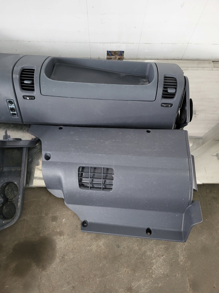 фото №4, Консоль панель приладів приладова панель приладів scania r кабіна