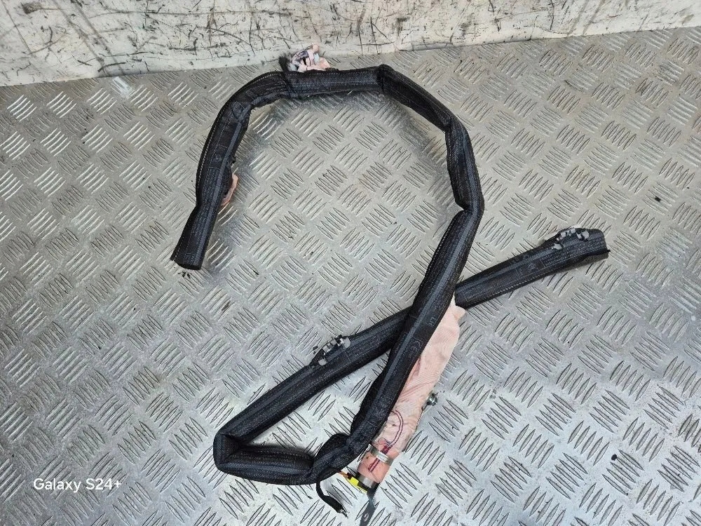 фото №1, Шторка безпеки права peugeot 308 ii 34131775e 1.5l дизель 2019