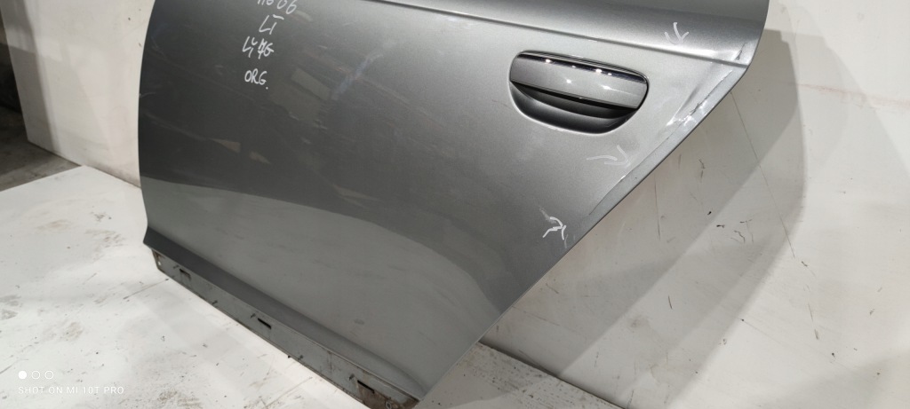 Дверь левое  задняя audi a6 c6 ly7g седан avant !!! Цена