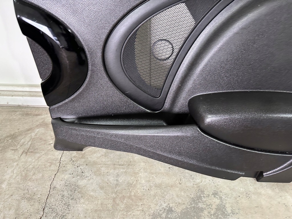 фото №4, Mini cooper r56 обшивка задний правый 3d