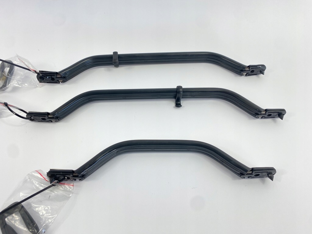 Купить Ручки обшивки потолка крепления комплект mercedes 190 w201