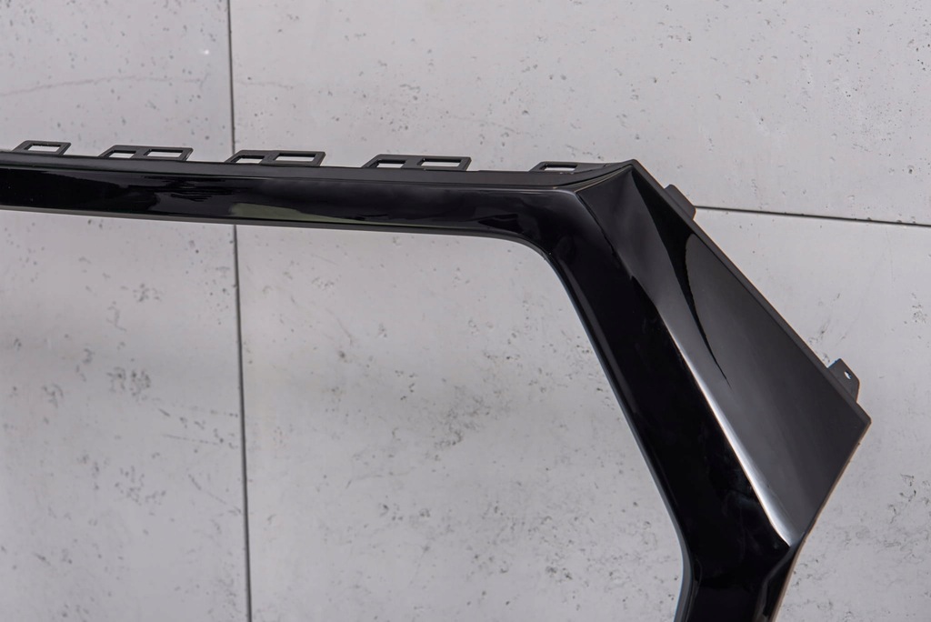 фото №11, Audi q7 sq7 4m 15-20 przed faceliftingiem czarna рамка решетка 4m0853651b