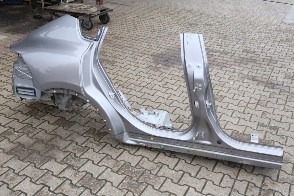 фото №1, Maserati levante четверть крыло правая задняя