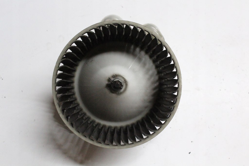 фото №1, Mazda 5 06 2.0 повітродувка обдув вентилятор