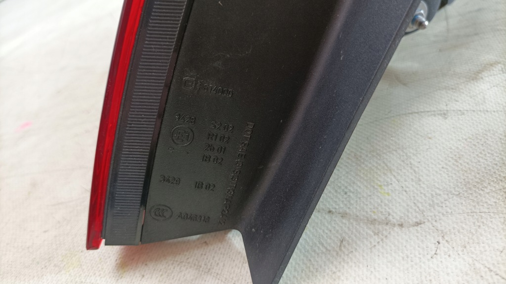 Mercedes w207 16- лампа задний  правая левая америка Доставка