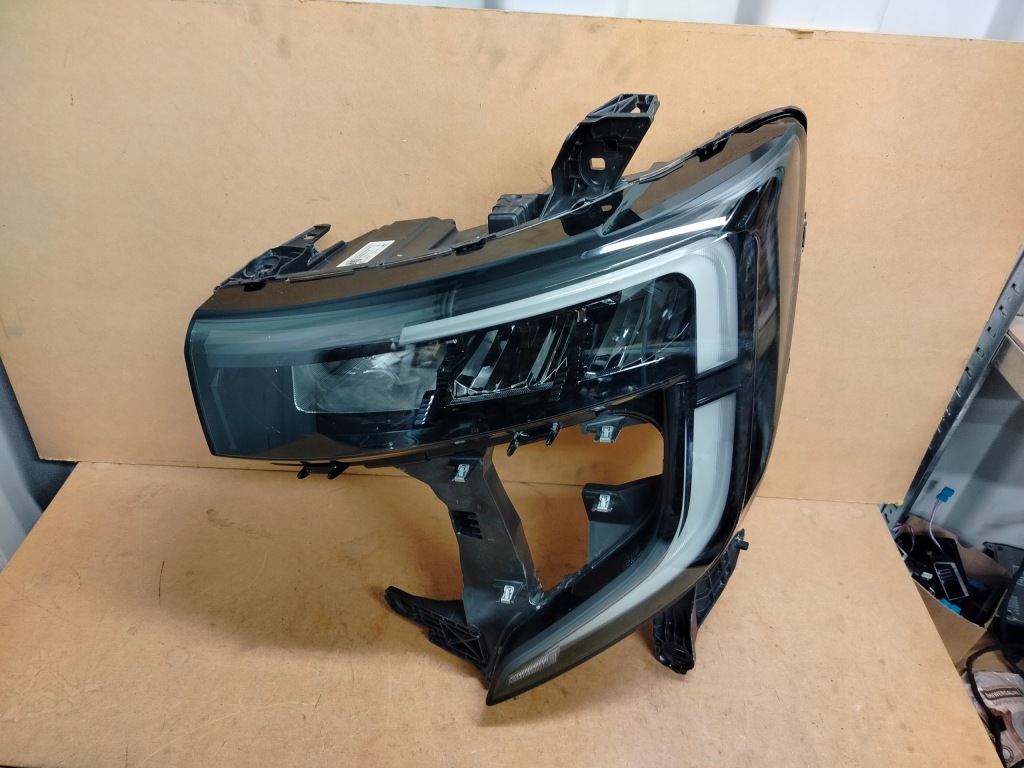 Купити Renault master v фара ліва