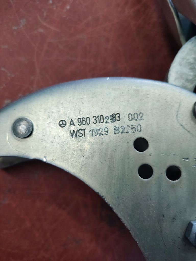 фото №5, Замок засов кабины mercedes actros mp4 a9603102583