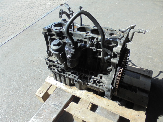 фото №6, Dół двигателя блок volvo 2.4 d5244t 185km