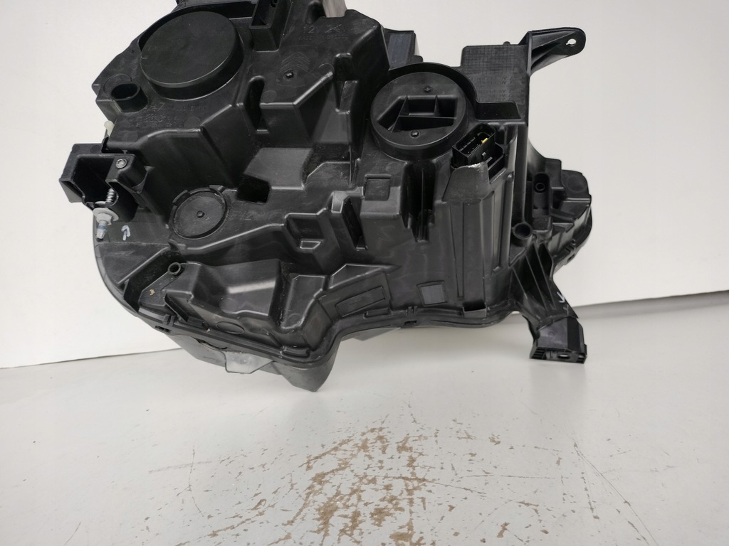 фото №6, Лампа левая фара citroen c4 iii 20- full led