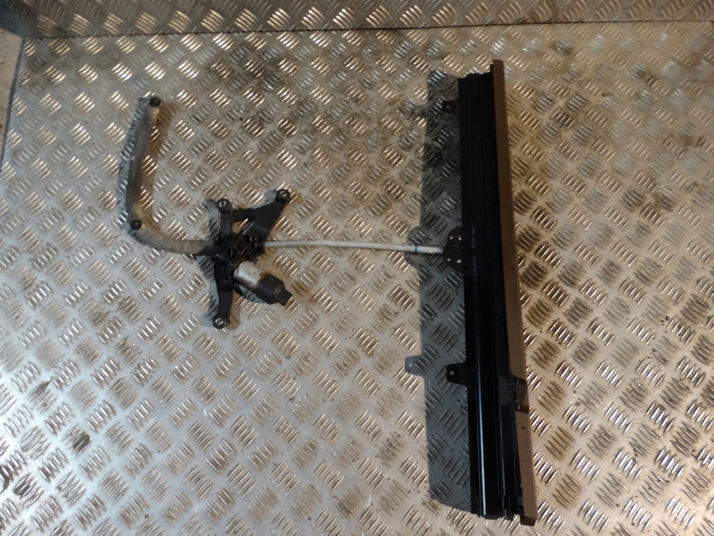 фото №1, Шторка двері ліва задня porsche panamera 971 1