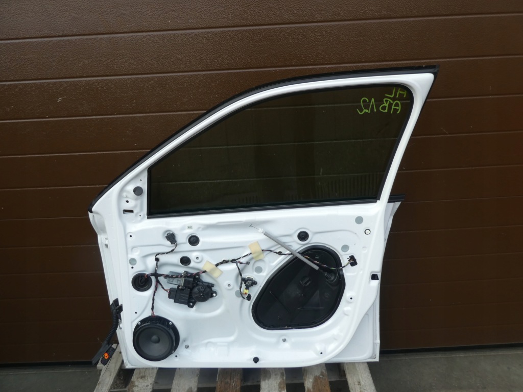 фото №11, Skoda fabia iii дверь правый перед белый полный