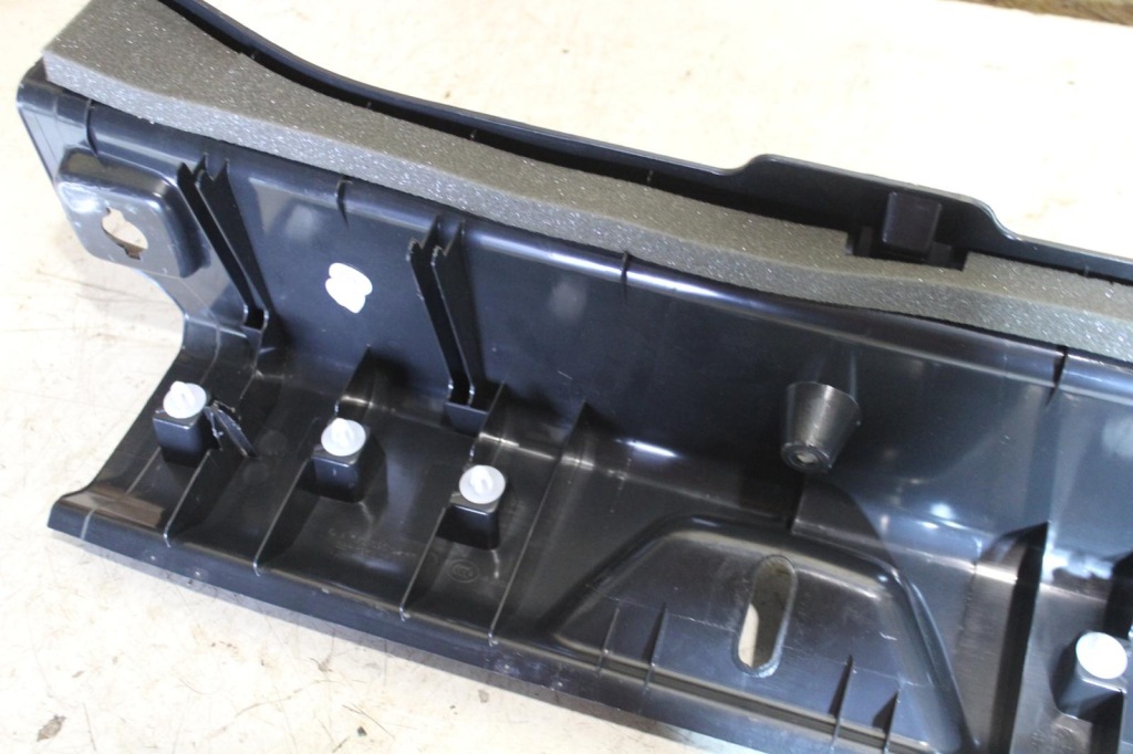 Защита поперечина багажника mercedes a klasa w176 amg с Разборки