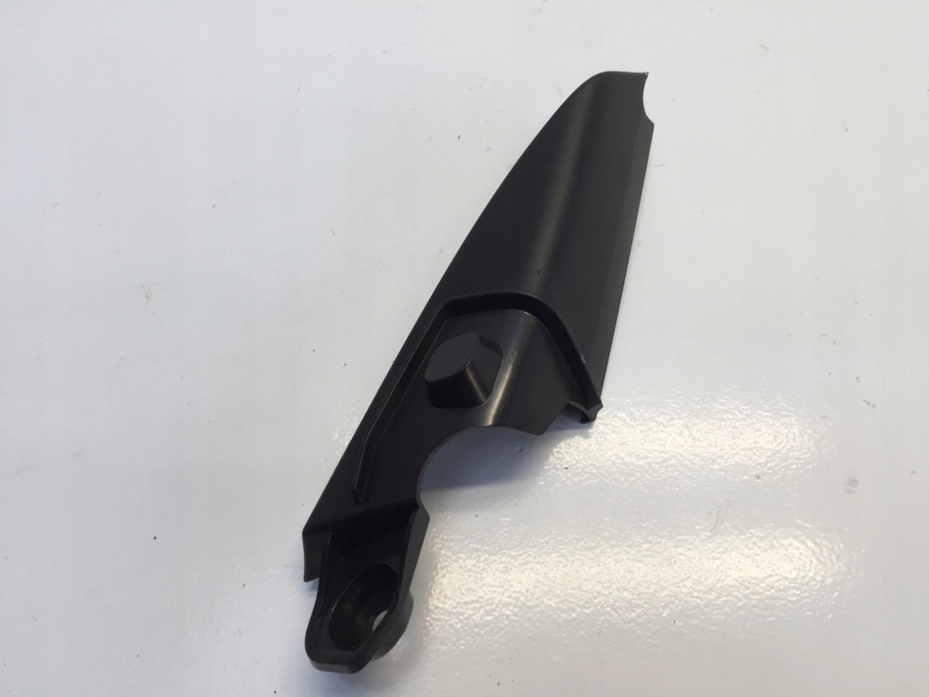 фото №1, Audi a3 8y 2021 треугольник защита дверь перед правая