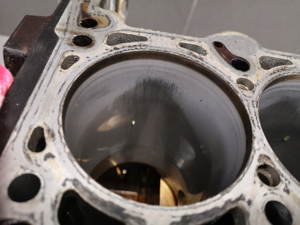 фото №10, Блок двигателя audi a6 c6 3.2 fsi auk 06e103021aa поцарапанный