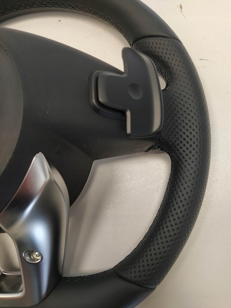 фото №13, Nowa mercedes cla w117 a w176 w218 повітропровід пелюстки перемикання шкіра czarna nić