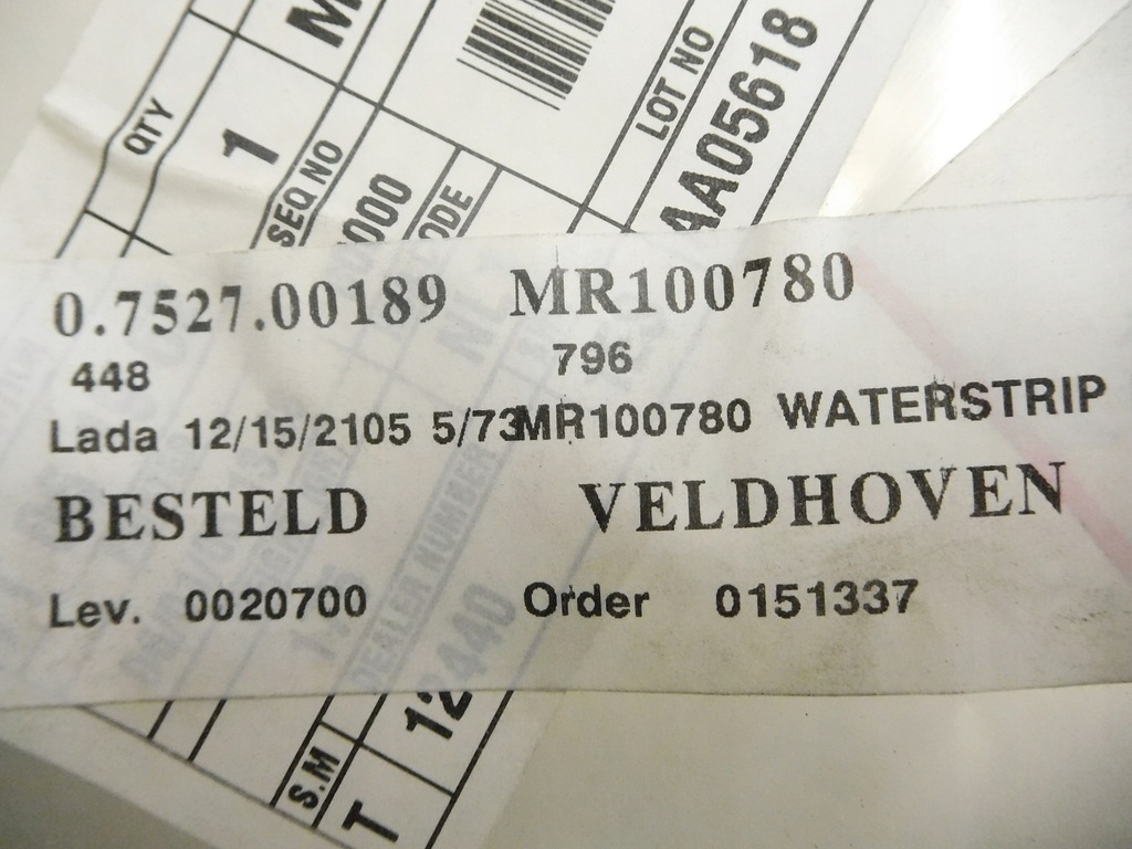 фото №9, Прокладка скло двері правий задня carisma mr100780