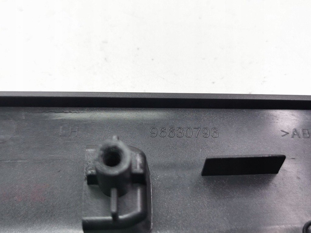 фото №7, Chevrolet captiva 2010 левая сторона обшивка дверь задних