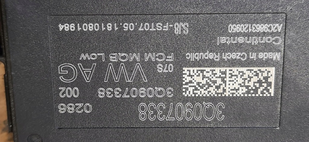 Модуль блок керування шлюз світло passat b8 3q0907338 Зі Шроту