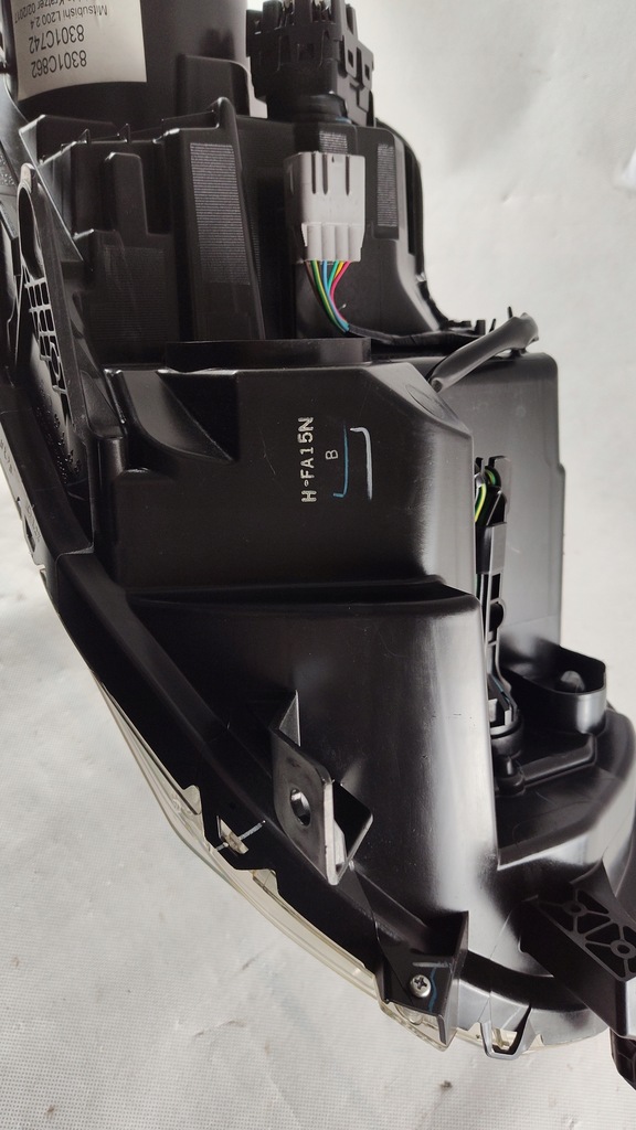 фото №13, Mitsubishi l200 ксенон правый фара лампа правая