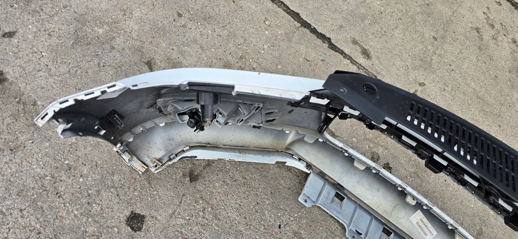 фото №12, Бампер решётка радиатора vw tiguan r-line lift 5n0