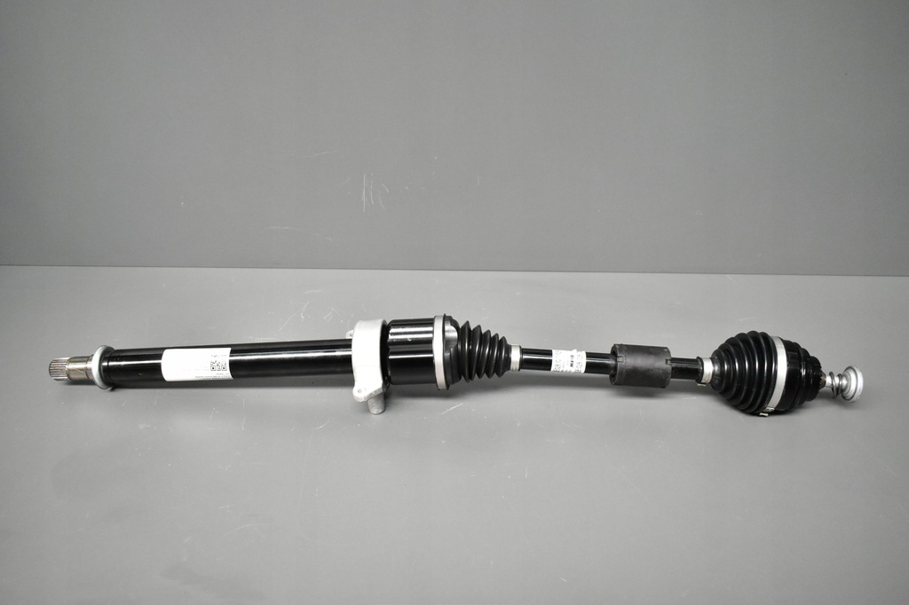 фото №1, Bmw f39 f45 f49 f60 привідний вал права перед 8681524 1km!