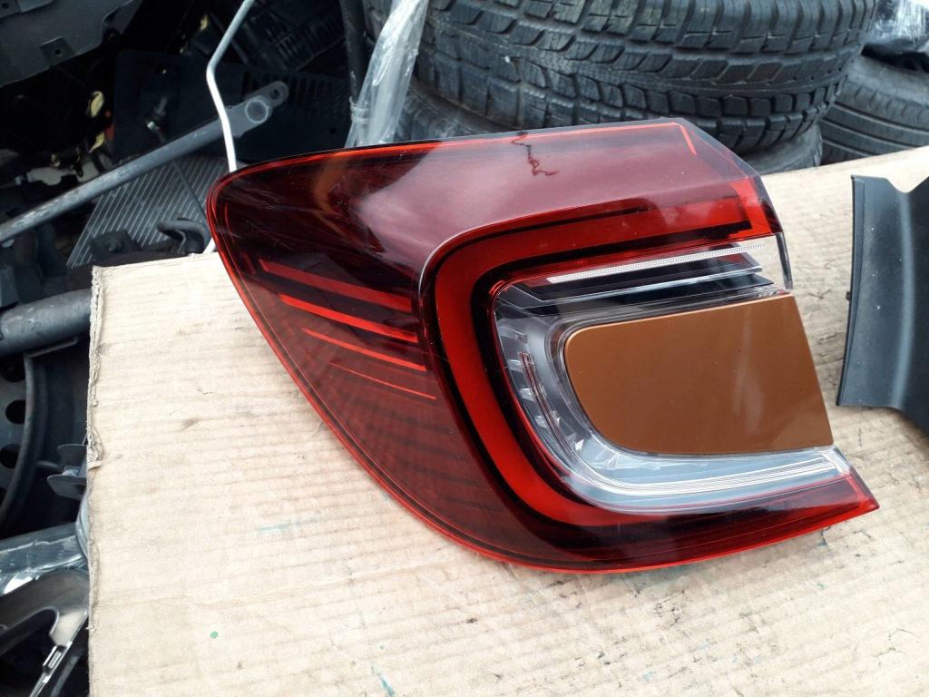 фото №2, Лампа задняя renault captur ii 19-