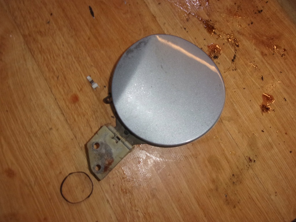 фото №1, Chevrolet spark m300 крышка заливной топлива