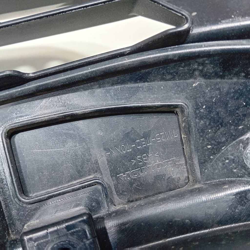 фото №14, Honda civic x sedan 4d накладка решётка радиатора решётка радиатора комплектная czarna молдинг