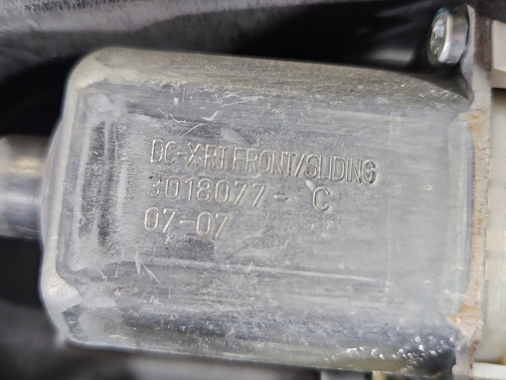 фото №6, Подъемник перед левый стекло подъемник dodge caravan v 07-20 a2048203126 5d hb