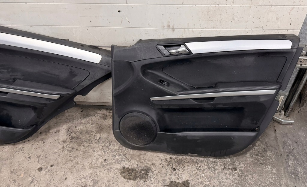 Купити Mercedes ml w164 сидіння заднє сидіння обшивки комплект шкіра