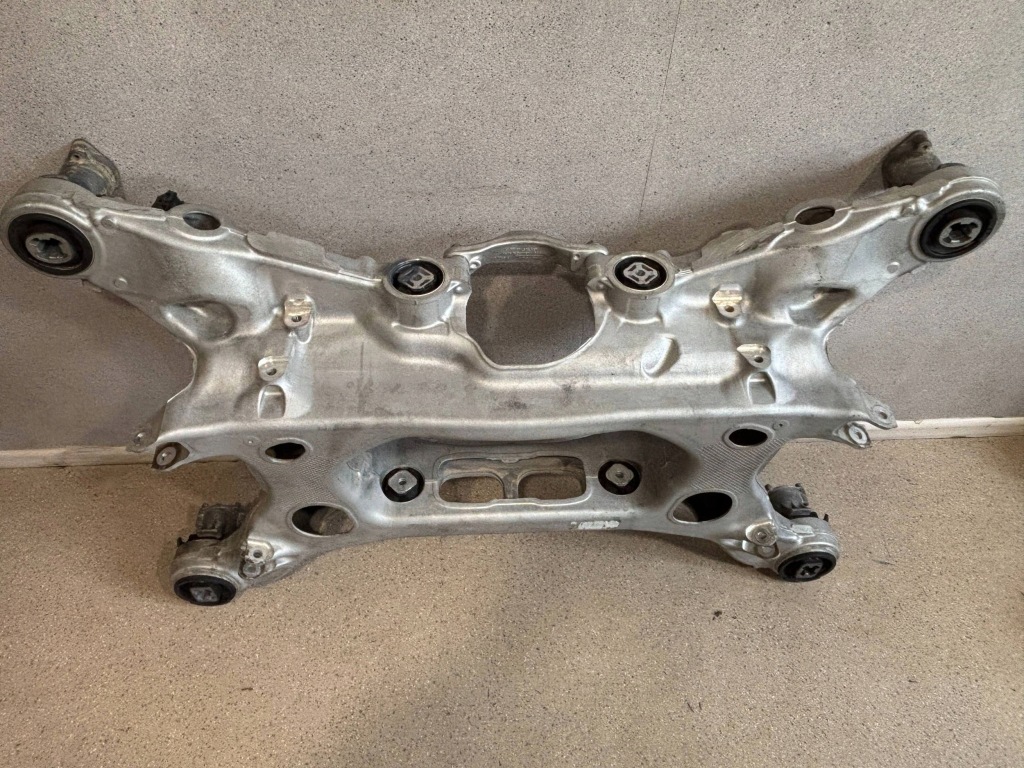 Подрамник задняя задний porsche panamera 971 97150547 Киев