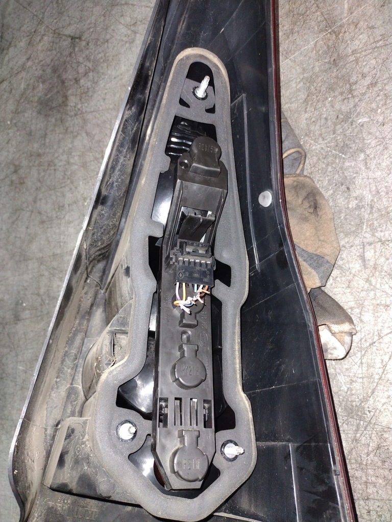 фото №6, Лампа левая задняя renault megane ii kombi