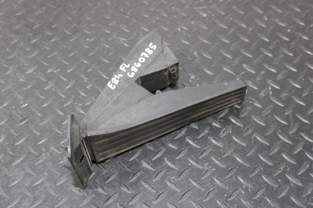 фото №1, Педаль газу bmw x1 e84 lift lci 6860785