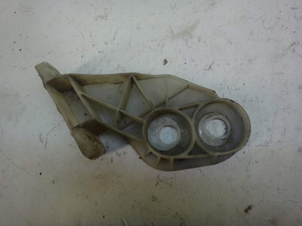 фото №1, Напрямна кронштейн бампера лівий перед bmw e46