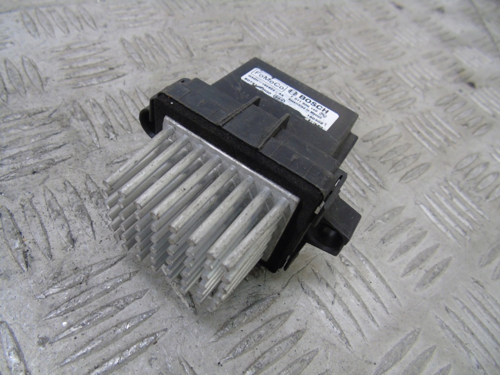 Купити Резистор вентилятор ford edge ii f011500140