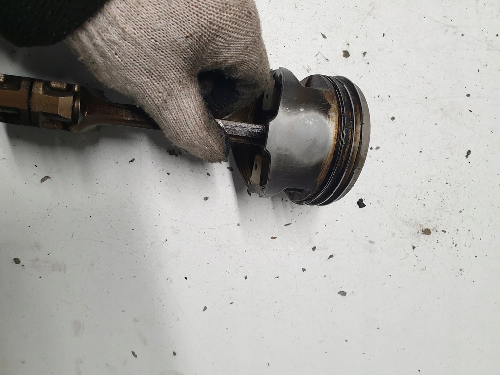 фото №6, Поршень поршни mitsubishi space wagon 2.4 gdi