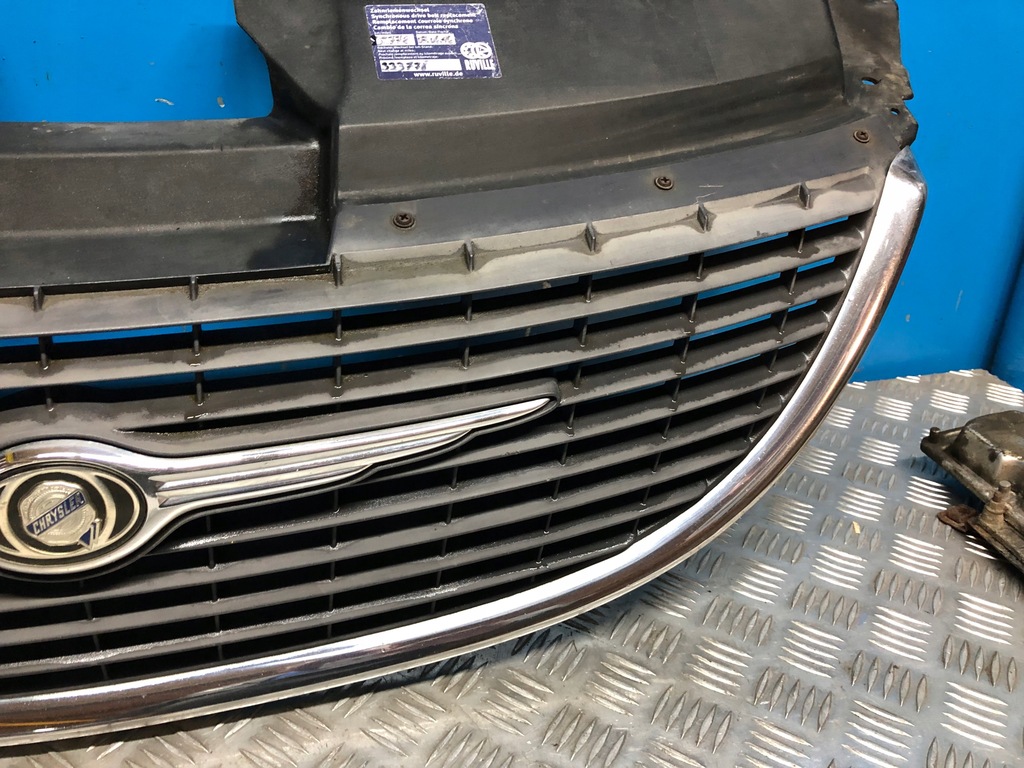 фото №4, Chrysler grand voyager iv решітка радіатора решітка радіатора радіатора емблема