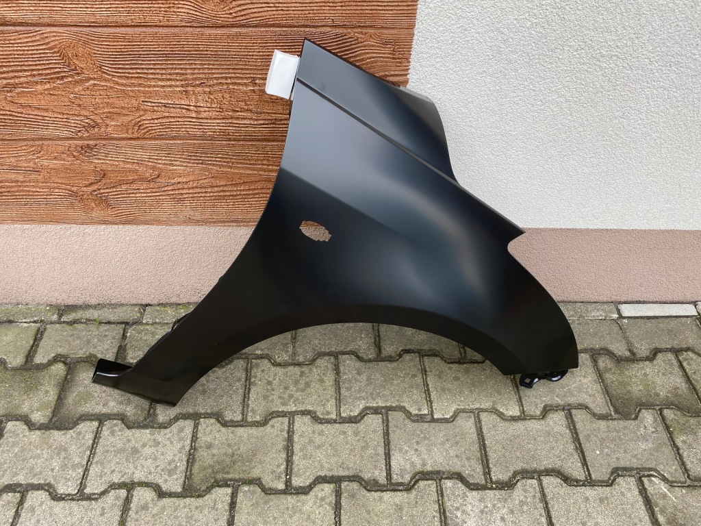 фото №1, Suzuki swift 2010 - крила передній правий новий