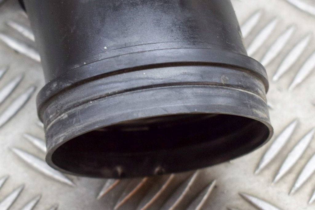 фото №5, Porsche cayenne 92a 3.0 дизель шланг впуск воздуха шланг 7p0129627c 1