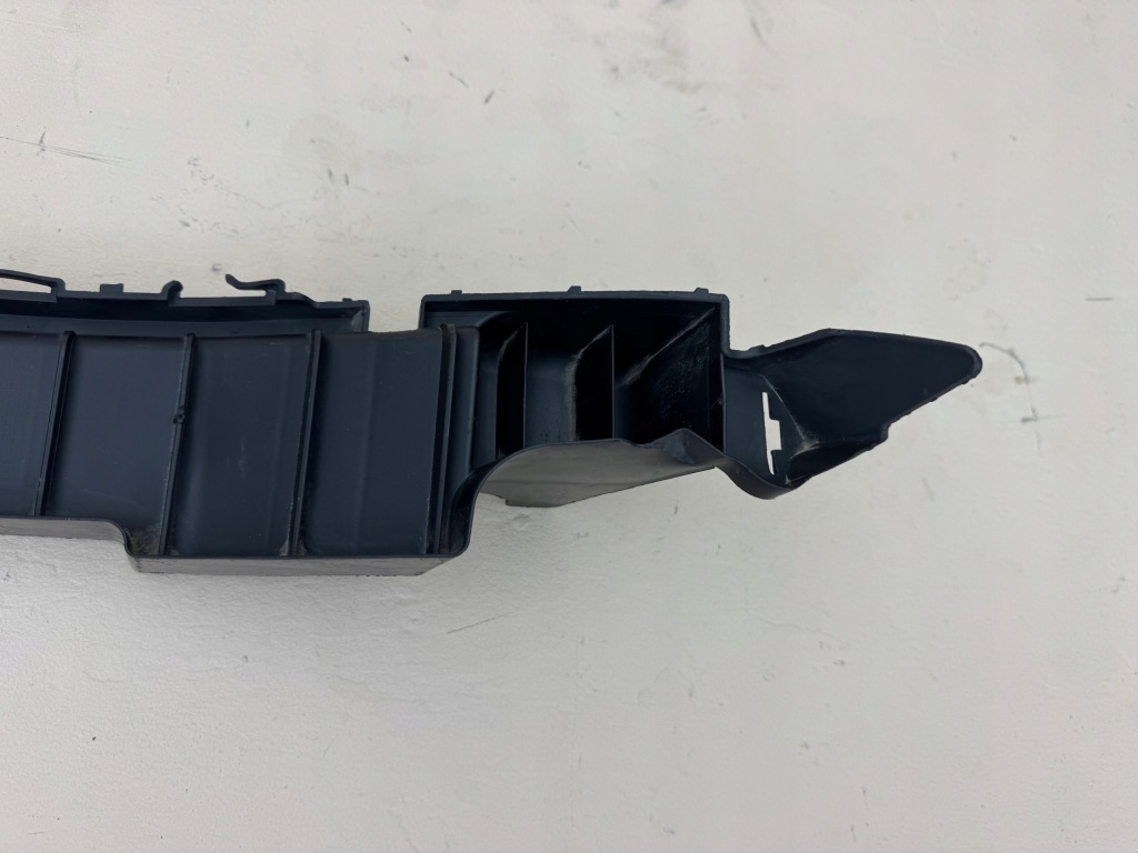 Mercedes e-klasa w214 23r- направляющая бампера правый задний  a2148851405 Доставка